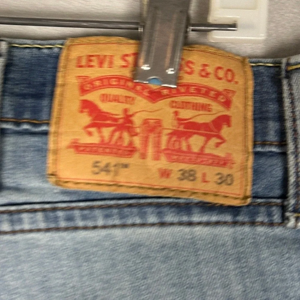 Levis 541 Jeans Mens 38X30 Blue Athletic Tapered Fit Light Wash Stretch Denim